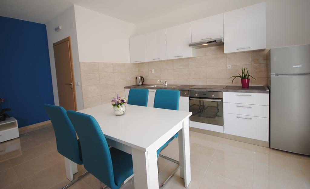 Apartments Valeria Kastela Bagian luar foto